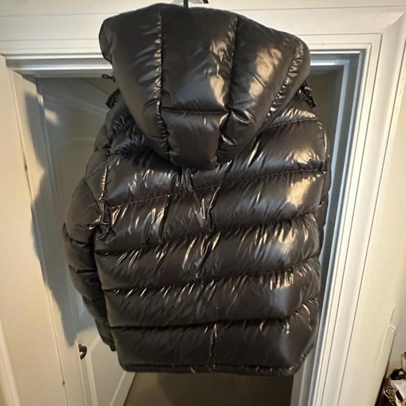 100% Authentic Black Moncler Maya puffer jacket Gently used in crisp condition. - Picture 2 of 6